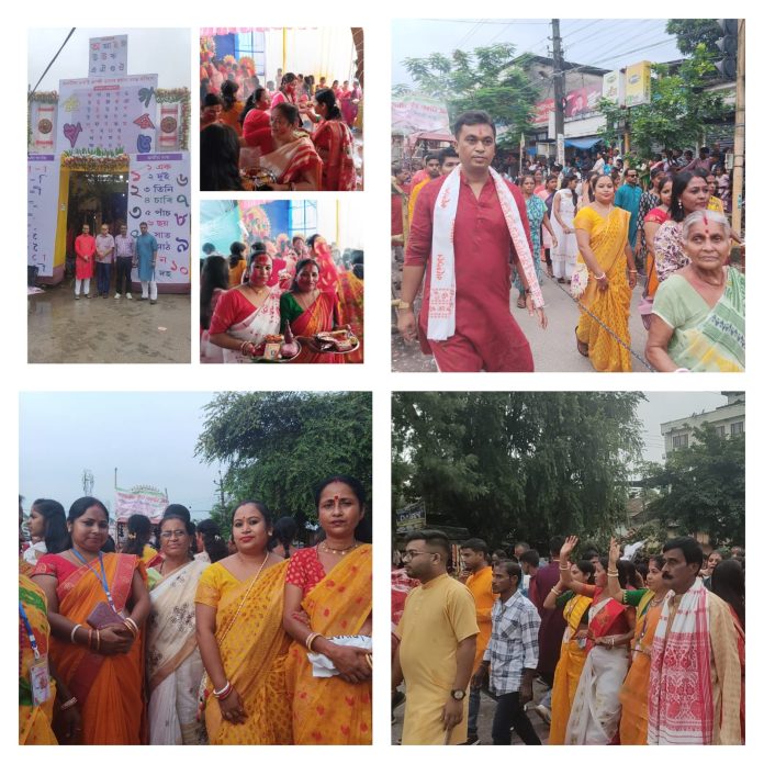 माँ दुर्गा के मूर्ति विश्वनाथ घाट में विसर्जित