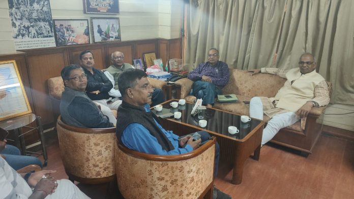 द्विदिवसीय अन्तर्राष्ट्रीय संगोष्ठी के आयोजन के सम्बन्ध में बैठक का आयोजन