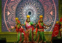 ‘लोकपर्व’ में भक्ति संगीत, नृत्य और भारतीय ऋषि वैज्ञानिक परम्परा पर आधारित चित्र प्रदर्शनी का आकर्षण