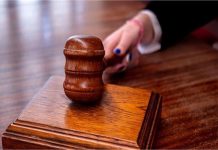 लखनऊ कोर्ट में मारपीट पर हाईकोर्ट सख्त, जिला जज और पुलिस कमिश्नर से मांगी रिपोर्ट