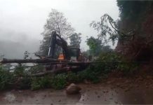 Poonch में बारिश का कहर: दो जगह भूस्खलन, नेशनल हाईवे पर यातायात ठप
