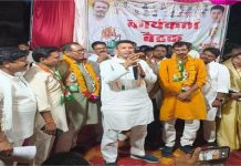 दतिया में सियासी उलटफेर: भाजपा के तीन नेता कांग्रेस में गए
