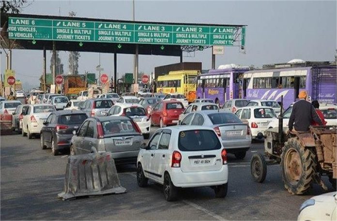 देशभर के 80 से ज्यादा Toll Plaza होंगे बंद, करोड़ों वाहन चालकों को मिलेगी बड़ी राहत