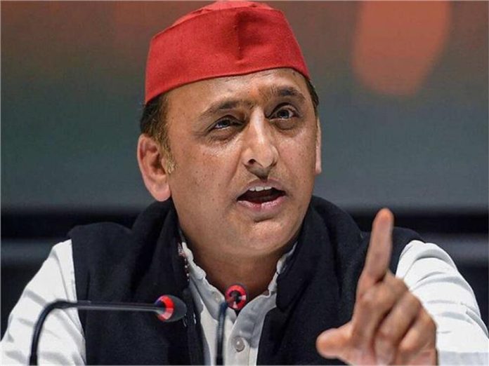 Akhilesh Yadav का BJP पर तीखा वार: 2027 में सत्ता से बाहर होने का दावा, राम मंदिर चढ़ावा विवाद पर भी घेरा