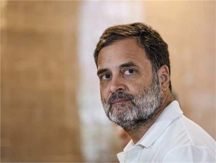 राहुल गांधी ने आय से अधिक संपत्ति के आरोपों पर इलाहाबाद हाई कोर्ट के आदेश के खिलाफ Supreme Court का किया रुख