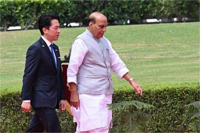 भारत-जापान की दोस्ती हुई और मजबूत, रक्षा मंत्रियों ने समुद्री सहयोग बढ़ाने पर जताई सहमति