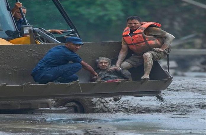 नेपाल बाढ़ में 800 विदेशी पर्यटकों सहित 1500 लोग लापता, सबसे ज्यादा संख्या भारतीयों की, अंतर्राष्ट्रीय राहत अभियान शुरू