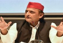 यूपी में ईमानदार अधिकारियों पर अवैध काम करने का दबाव बना रही है सरकार, IAS अधिकारी के इस्तीफा पर बोले अखिलेश