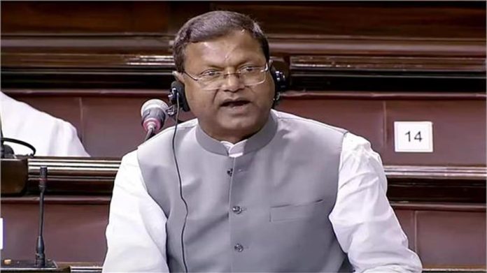बैंक धोखाधड़ी के 54 आरोपी देश छोड़कर भागे : वित्त राज्यमंत्री ने संसद में दी जानकारी