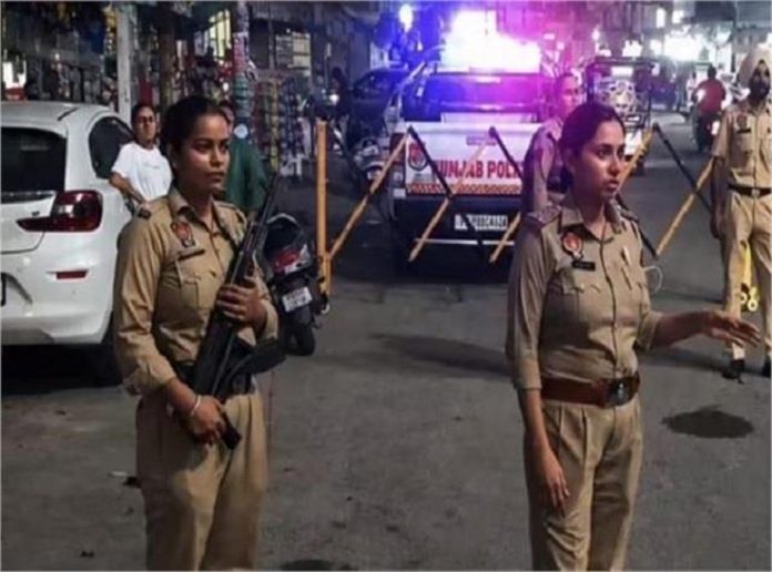 जालंधर:में बढ़ी सुरक्षा! चप्पे-चप्पे पर लगे नाके, महिला पुलिस कर्मचारी की तैनाती