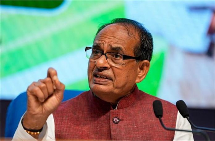 विपक्ष 'लोकतंत्र का मजाक' उड़ा रहा है, उसने संसद नहीं चलने दी: शिवराज चौहान
