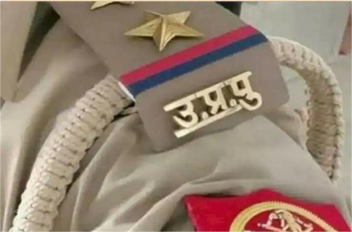 UP Police पर गिरी गाज! एक साथ इतने पुलिसवालों पर तगड़ा एक्शन, SI भी लिस्ट में… खुला लापरवाही का ऐसा कांड, विभाग में हड़कंप