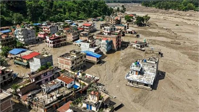 नेपाल में बाढ़ से मरने वालों की संख्या बढ़कर 1,127 हुई, हजारों लापता लोगों की तलाश जारी