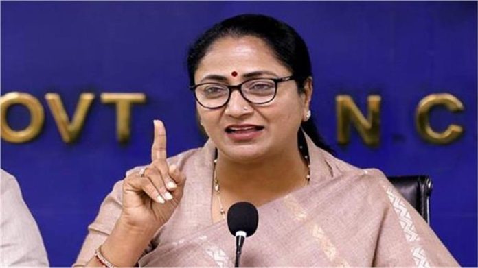 PM मोदी के जन्मदिन पर CM रेखा गुप्ता ने दी बधाई, बोलीं- उनके नेतृत्व में नई गति से आगे बढ़ रही दिल्ली