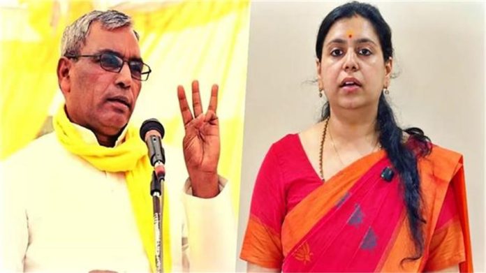 IAS बनना आसान, MLA बनना मुश्किल’ पूर्व IAS दिव्या मित्तल के सियासी दांव पर मंत्री OP राजभर का तीखा तंज