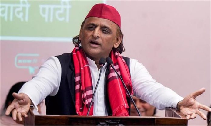 अखिलेश ने BJP पर बोला तीखा हमला, कहा- यूपी में जमीन पर नहीं, सिर्फ अखबारों में दिख रहा रोजगार और निवेश