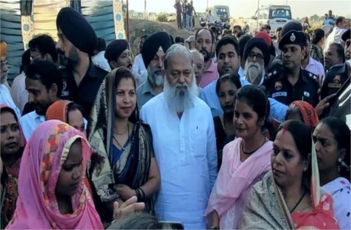 प्रवासी समाज की आस्था और धर्म के प्रति अनिल विज की प्रतिबद्धता: अंबाला कैंट में बनेगा छठ पूजा घाट प्रवासी समाज की आस्था और धर्म के प्रति अनिल विज की प्रतिबद्धता: अंबाला कैंट में बनेगा छठ पूजा घाट
