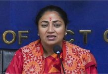 CM रेखा गुप्ता का बड़ा फैसला, 2.30 लाख उपभोक्ताओं के घरों पर मुफ़्त लगेगा सौर पैनल, जानिए क्या है नियम ?
