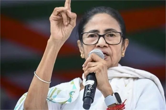 ज्ञानेश कुमार ‘डाकू’ हैं, तत्काल इस्तीफा दें: ममता बनर्जी ज्ञानेश कुमार ‘डाकू’ हैं, तत्काल इस्तीफा दें: ममता बनर्जी