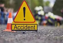 पूर्वांचल एक्सप्रेसवे पर भीषण हादसा: कार सवार पिता-पुत्र की दर्दनाक मौत, परिजनों में मची चीख- पुकार
