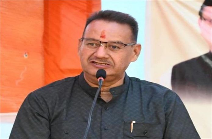CM योगी पर बयान के लिए तुरंत माफी मांगें”.. अखिलेश यादव को कैबिनेट मंत्री गणेश जोशी की सख्त चेतावनी CM योगी पर बयान के लिए तुरंत माफी मांगें”.. अखिलेश यादव को कैबिनेट मंत्री गणेश जोशी की सख्त चेतावनी