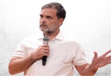 राहुल गांधी पहुंचे इंडिया गेट, धरने पर बैठे अंकिता भंडारी के परिवार से की मुलाकात