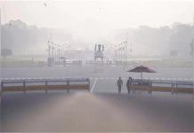 दिल्ली में बारिश से प्रदूषण को लगा झटका, AQI 200 से गिरकर 133 पर पहुंचा, इन राज्यों में भारी बारिश का अलर्ट