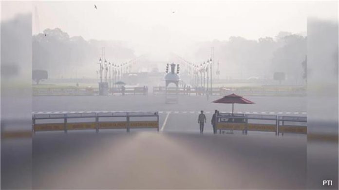 दिल्ली में बारिश से प्रदूषण को लगा झटका, AQI 200 से गिरकर 133 पर पहुंचा, इन राज्यों में भारी बारिश का अलर्ट
