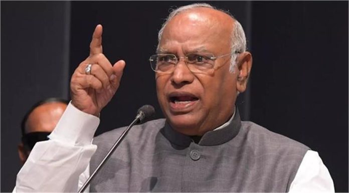 SIR के जरिए देश को बर्बाद नहीं होने देगा इंडिया गठबंधन : मल्लिकार्जुन खरगे SIR के जरिए देश को बर्बाद नहीं होने देगा इंडिया गठबंधन : मल्लिकार्जुन खरगे